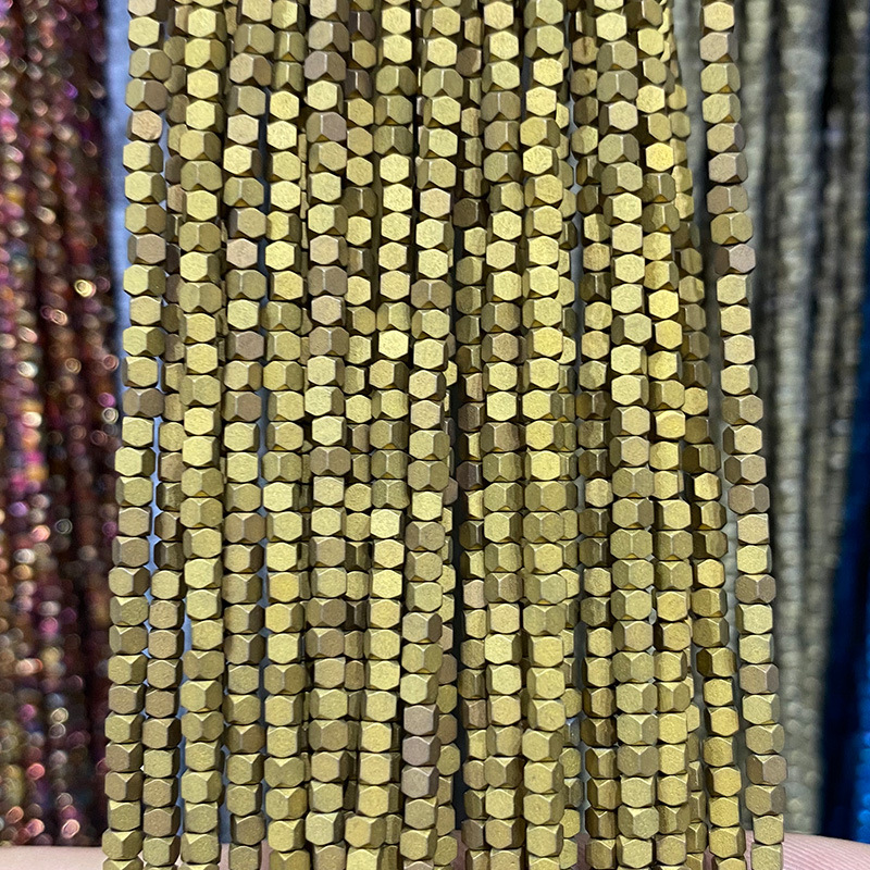 2:dourado