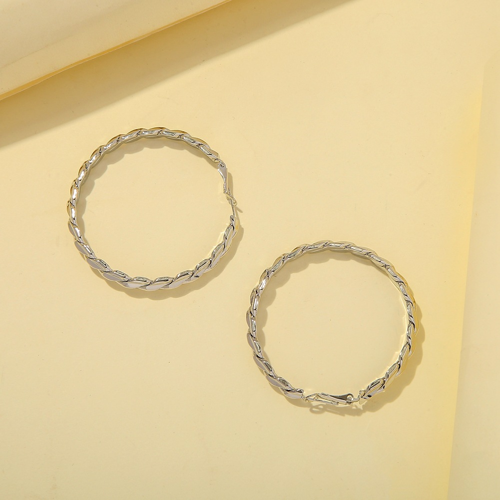 7:Circle S chain silver