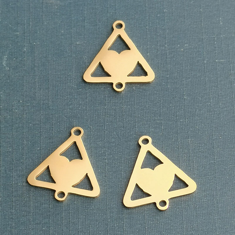 3:Gold pendant