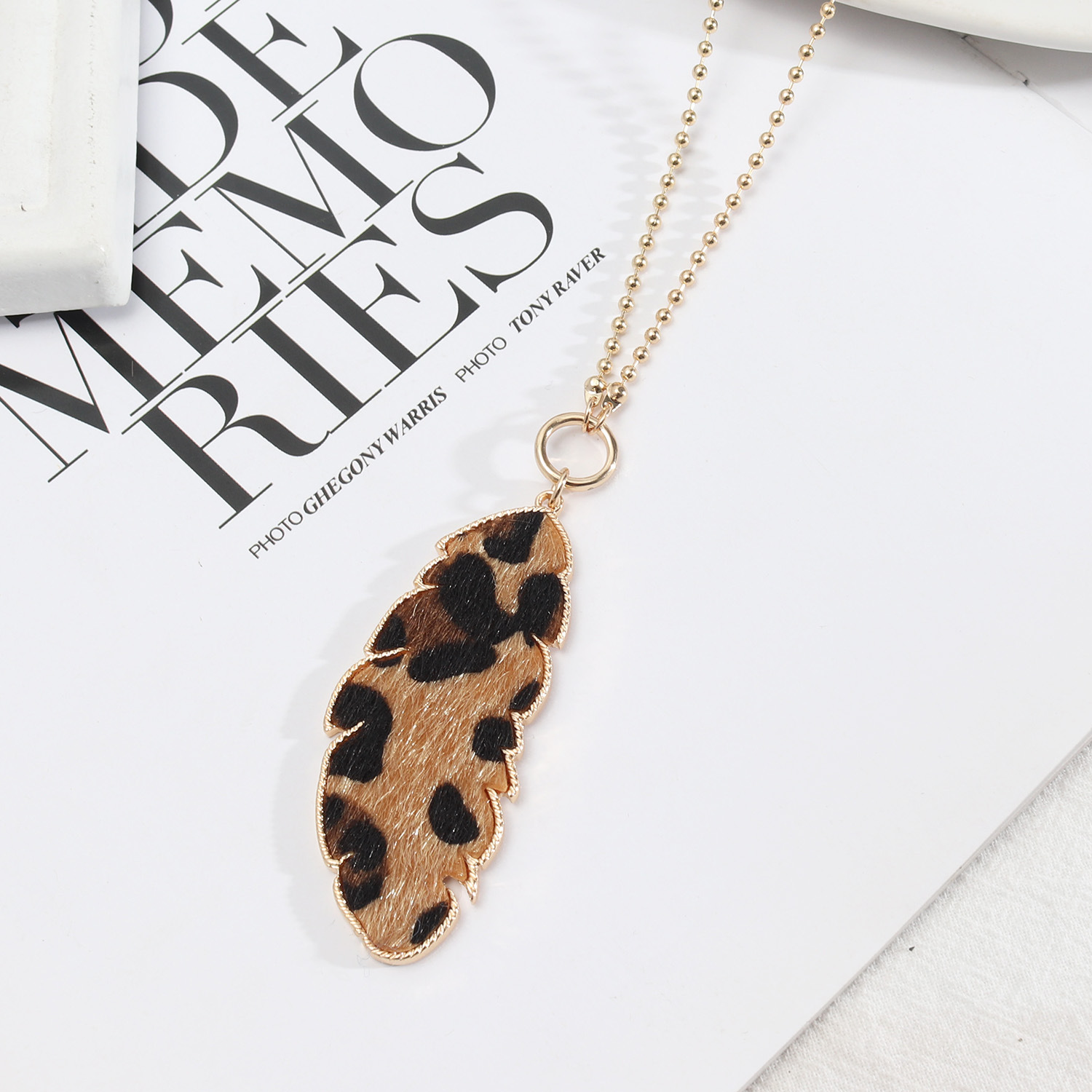 1:Leopard print in suede