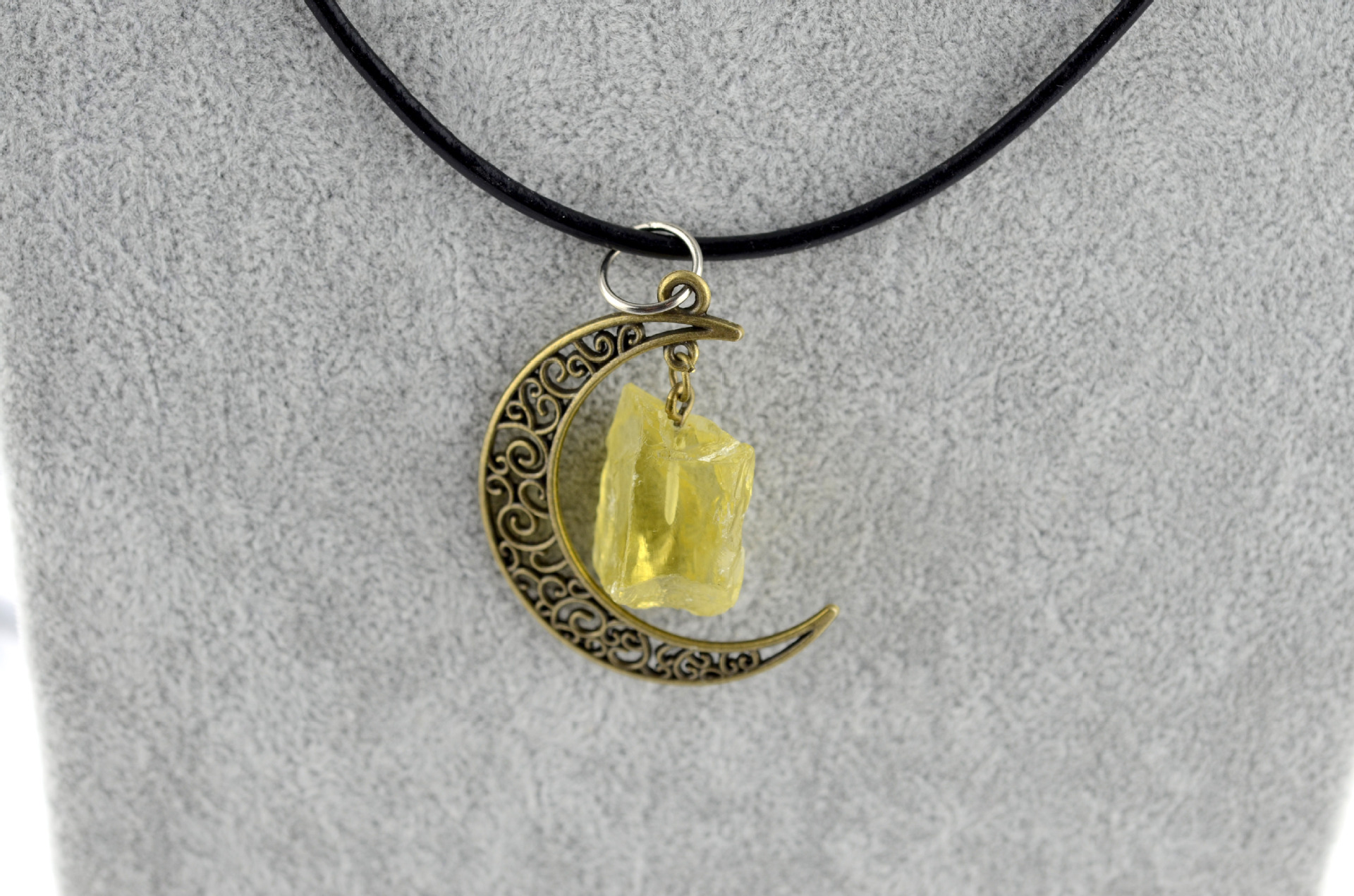 7:Ancient bronze with lemon crystal