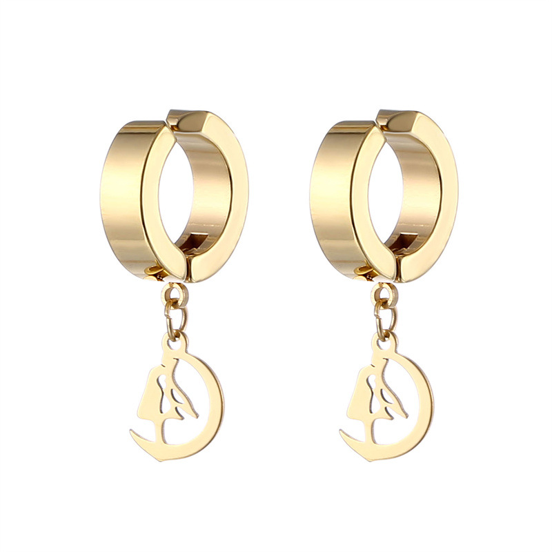 Gold ear clip