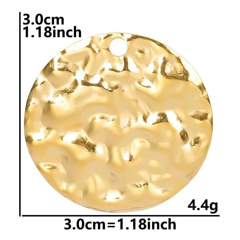 3:Gold Pendant