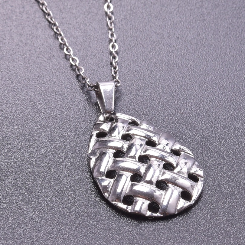 4:Steel necklace