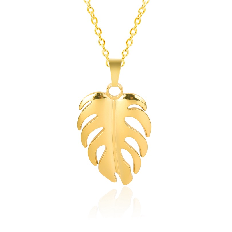 4:Gold necklace