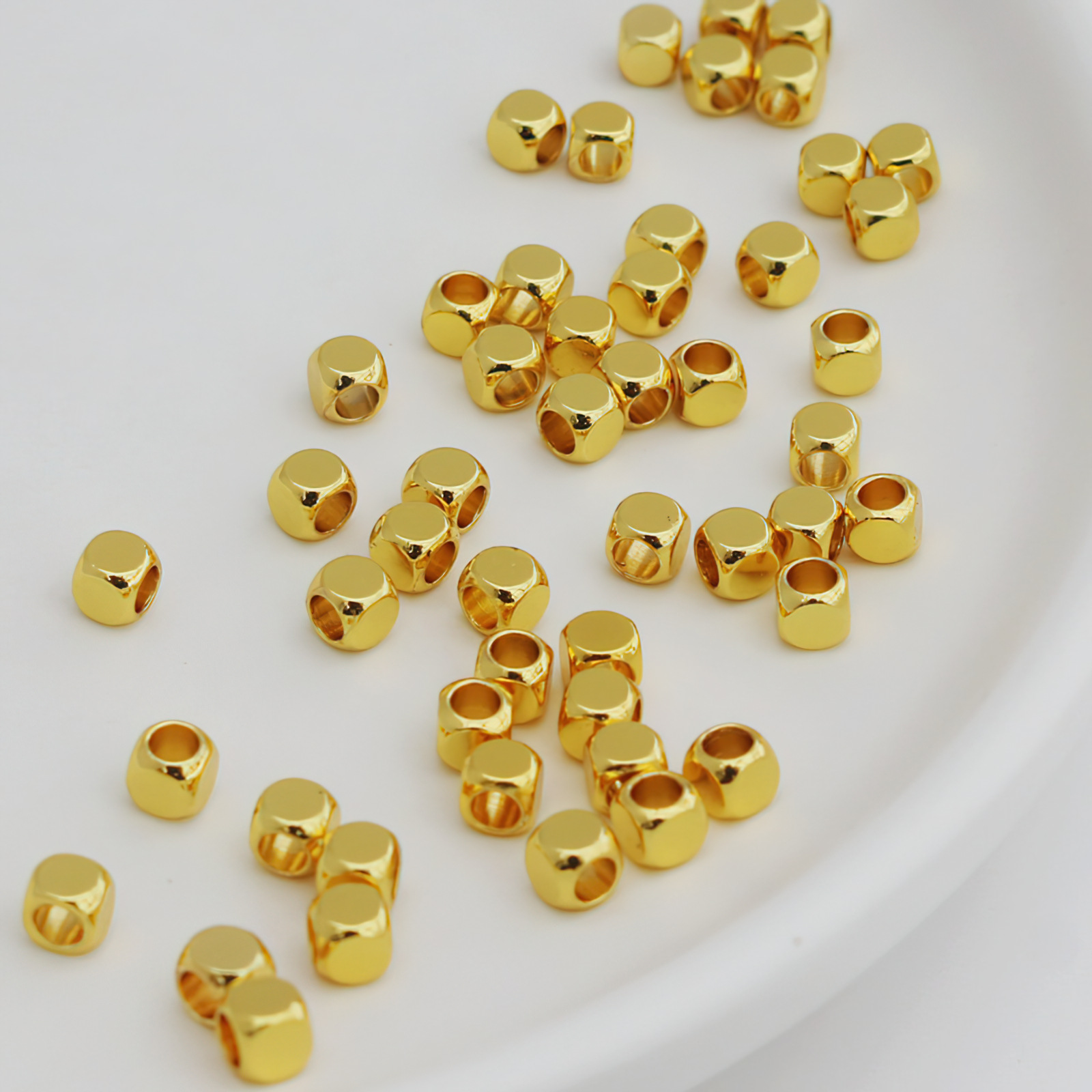 18k gold 2.5mm