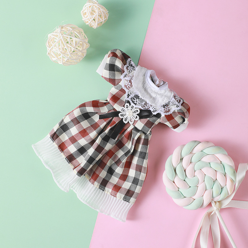 Plaid skirt with flowers