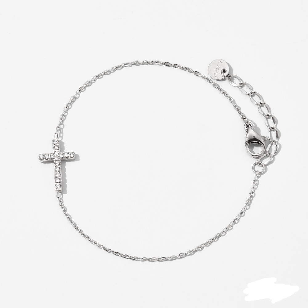 5:Silver bracelet