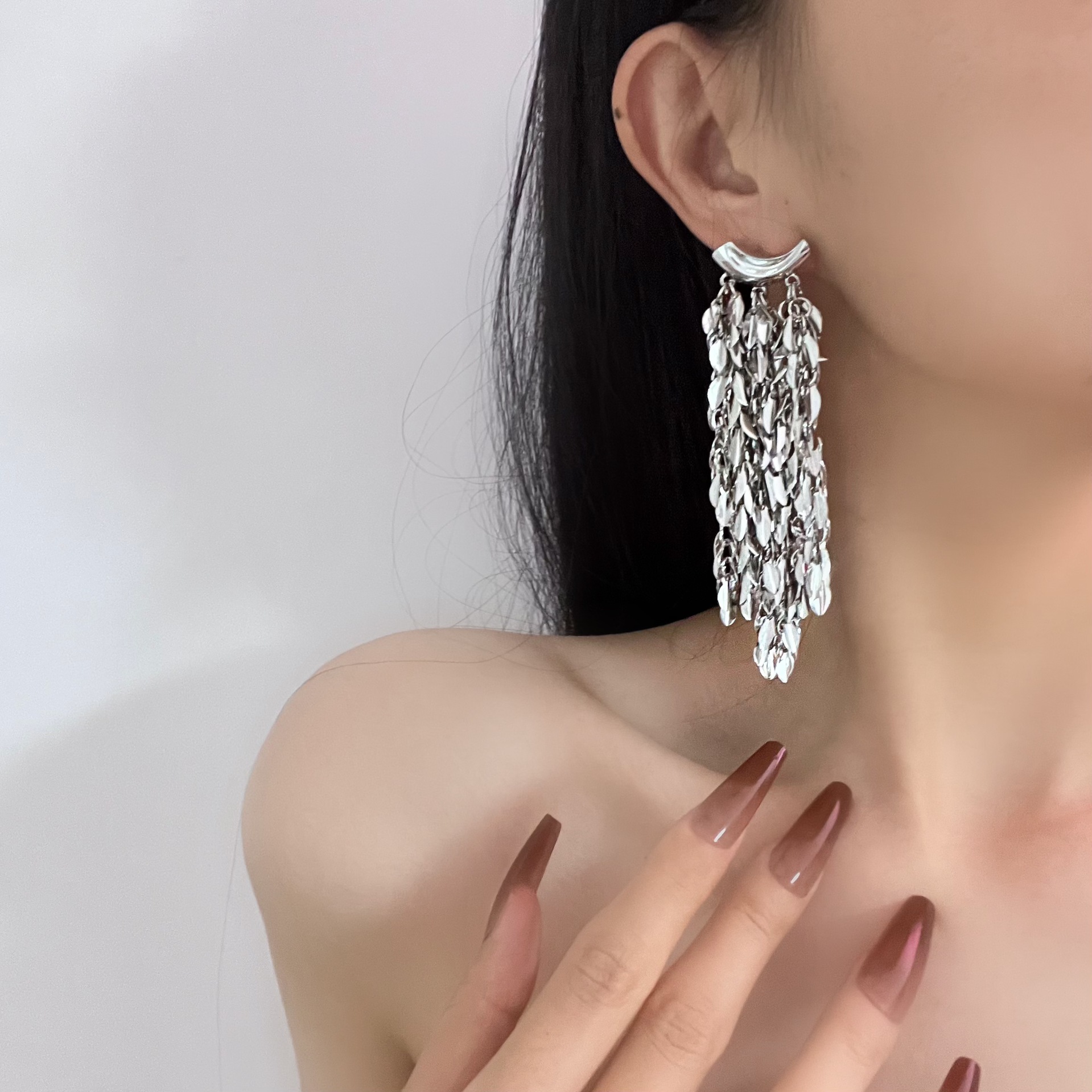 2:Silver earrings