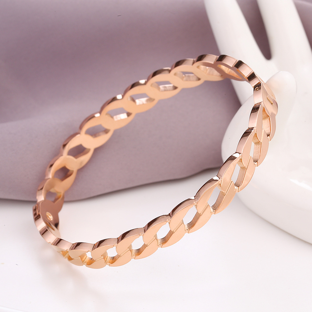 3:8MM rose gold