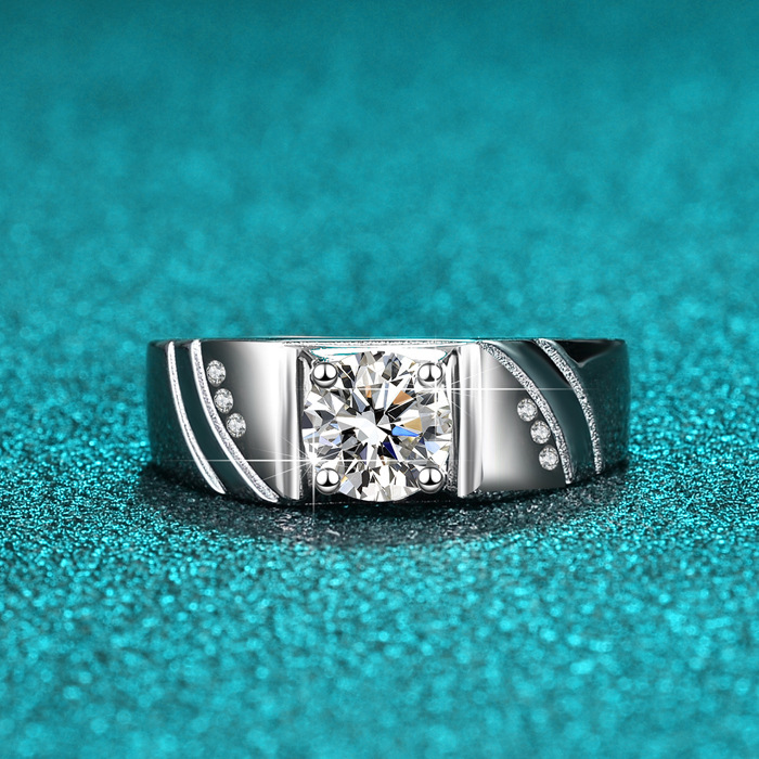 2:One carat [Moissanite white grad