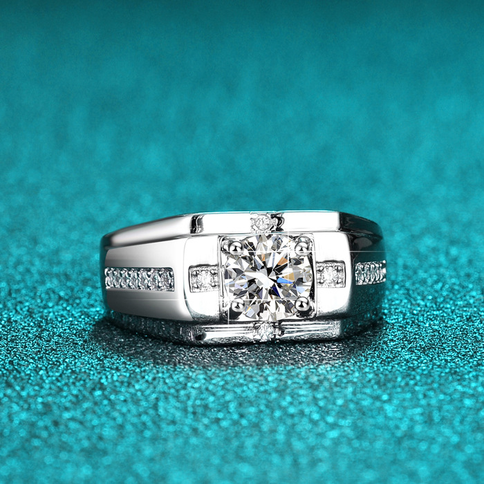 2:One carat [Moissanite white grade]