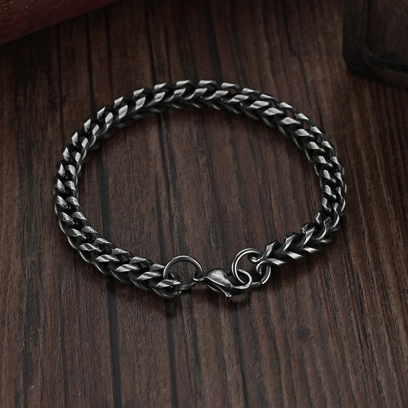 1:bracelet 230mm