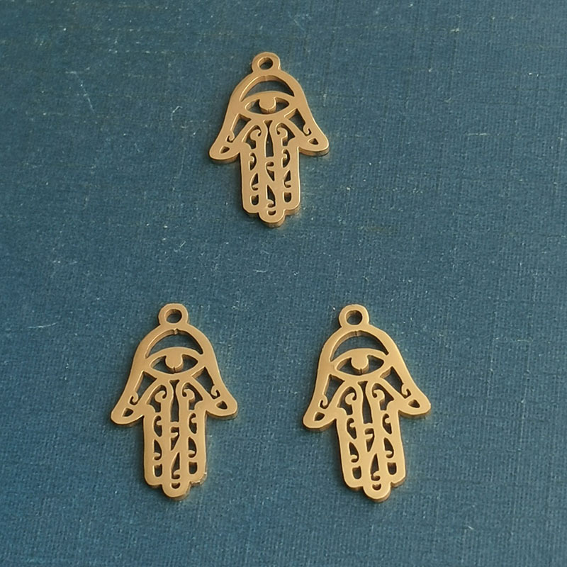 3:Gold pendant