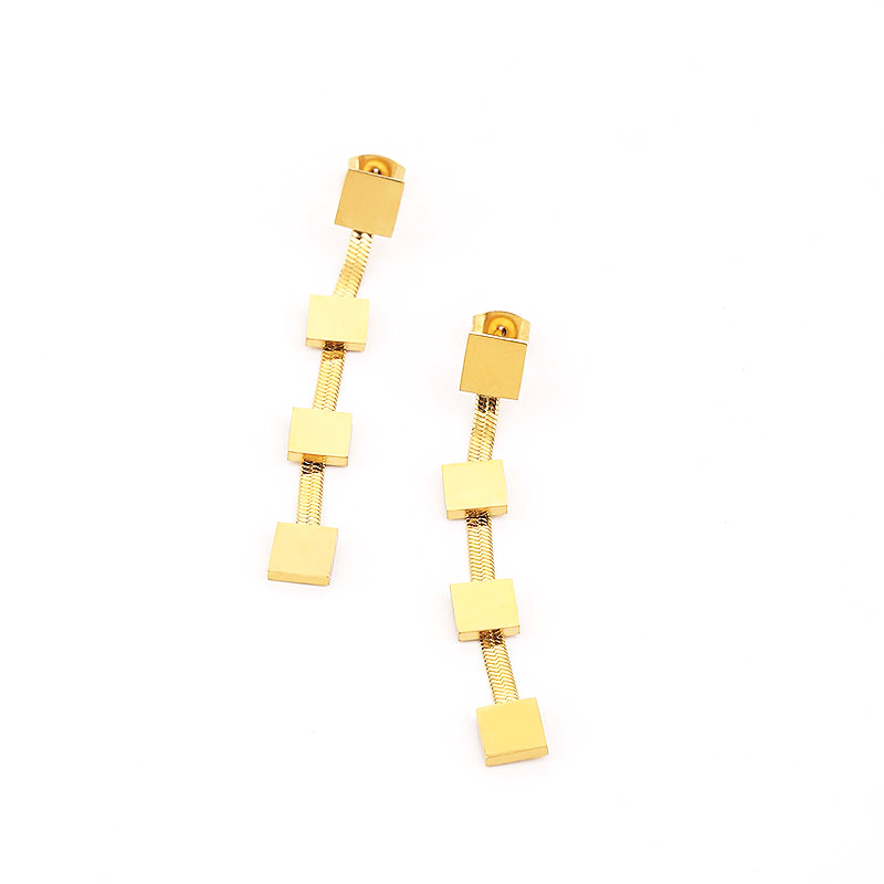 2:quadrate earrings