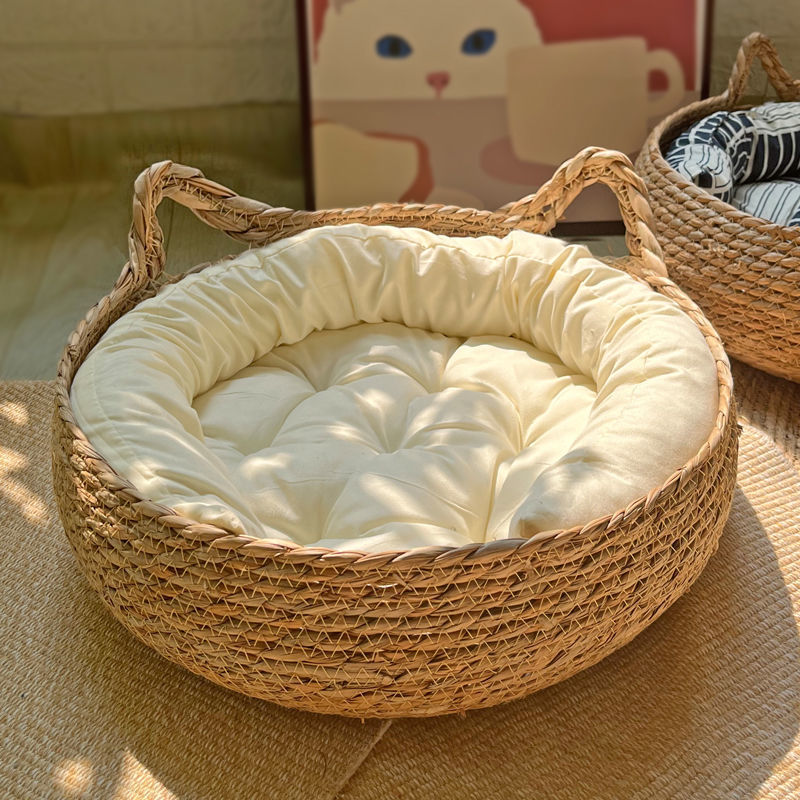 White PP cotton pillow with cat ears