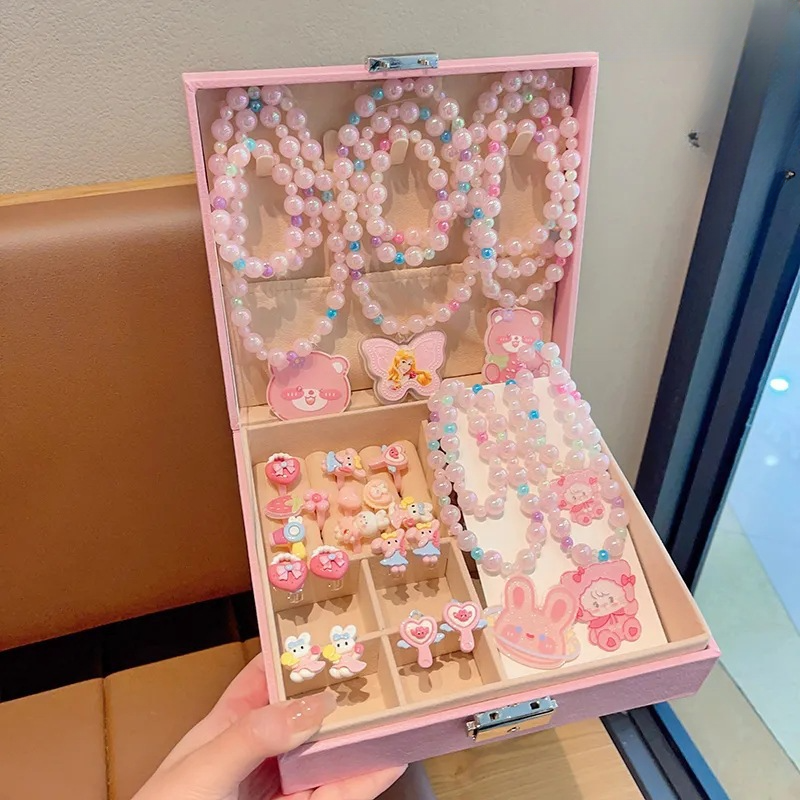 17:Pink rabbit 28-piece set