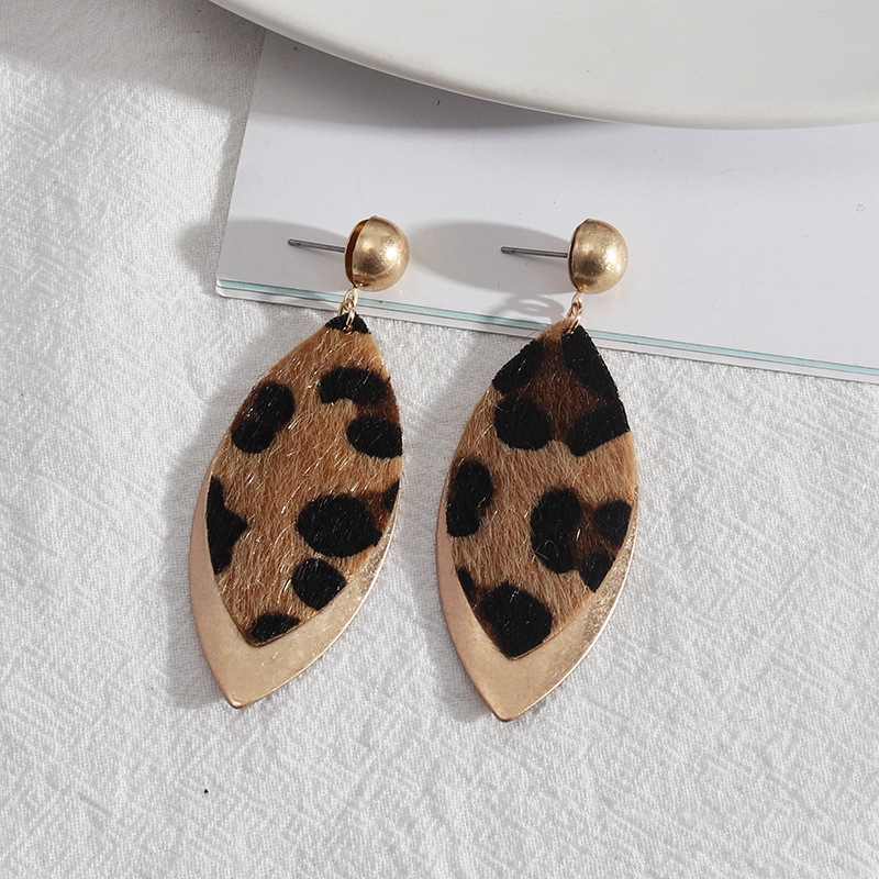 Suede leopard print