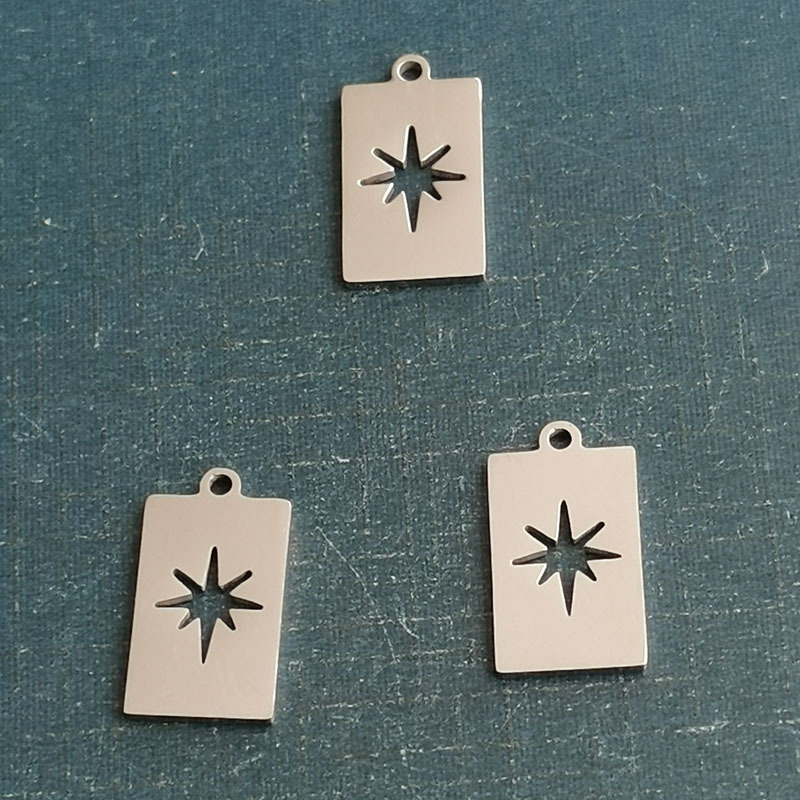 1:silver pendant