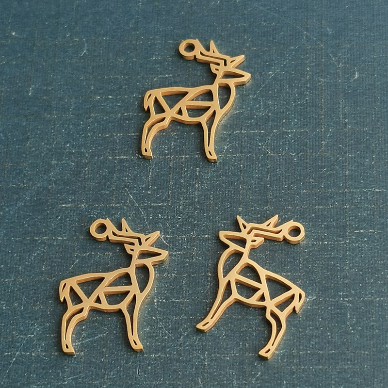 Gold pendant