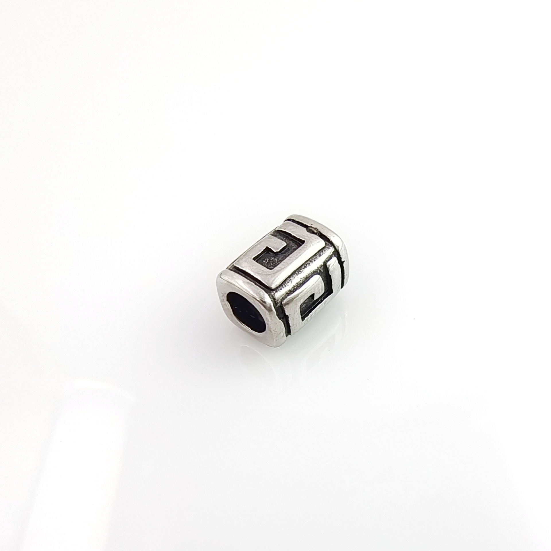 A 12x9x5mm