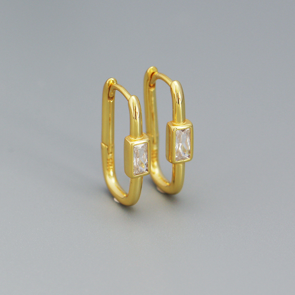 Yellow gold (white stone)