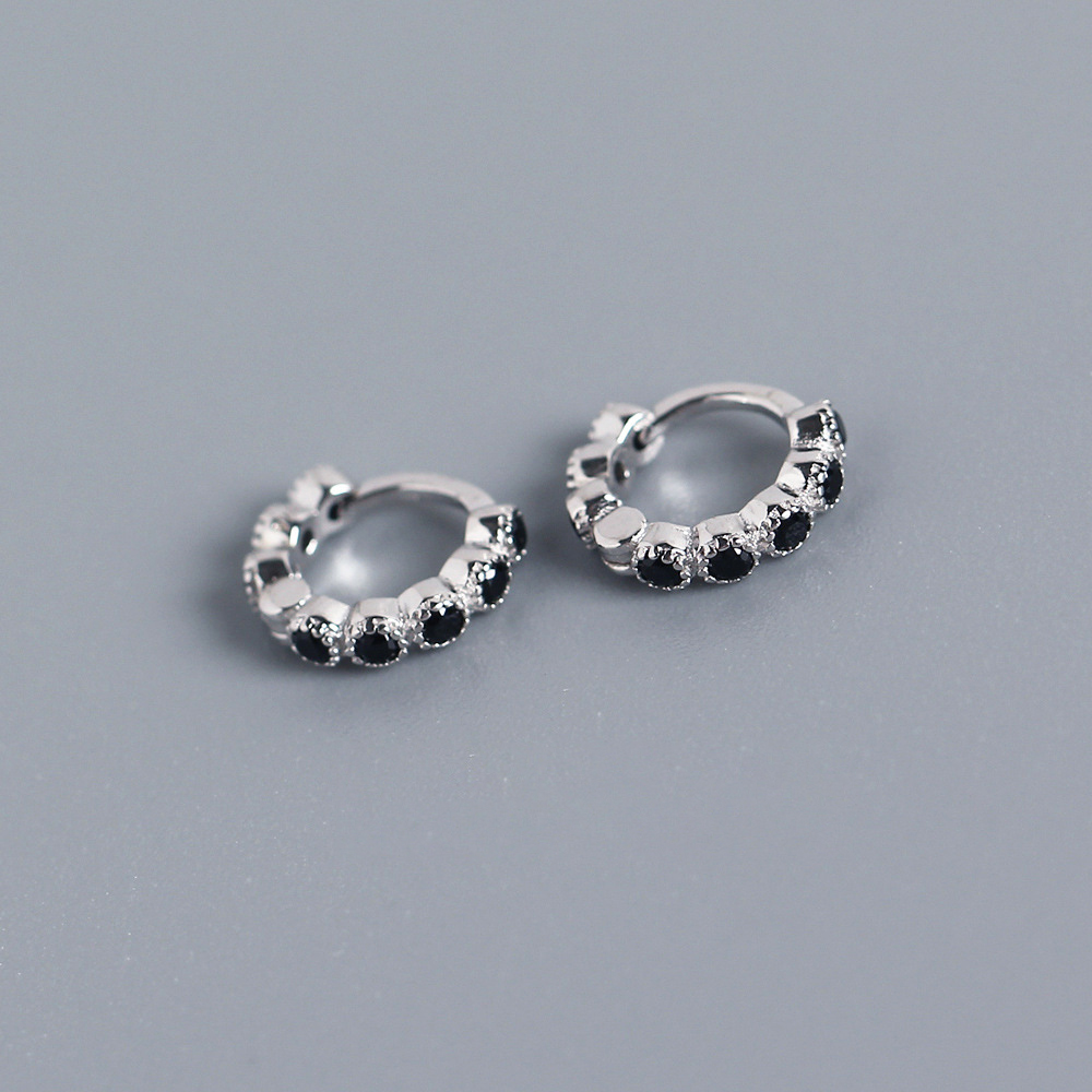 White gold black diamond 5.5mm