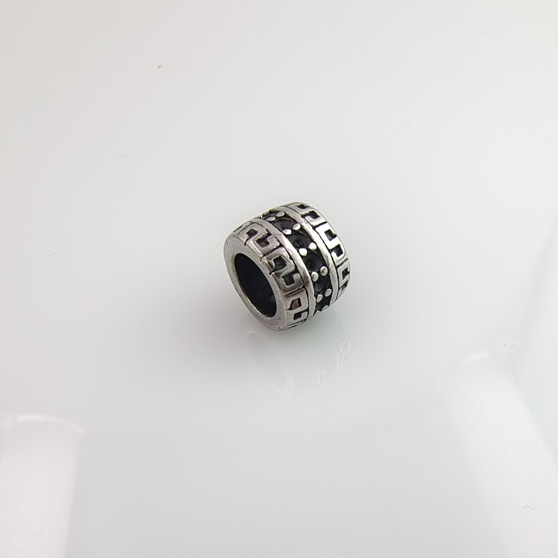 A 11x8x6mm