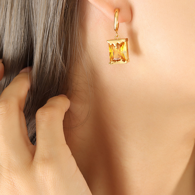 Gold earrings