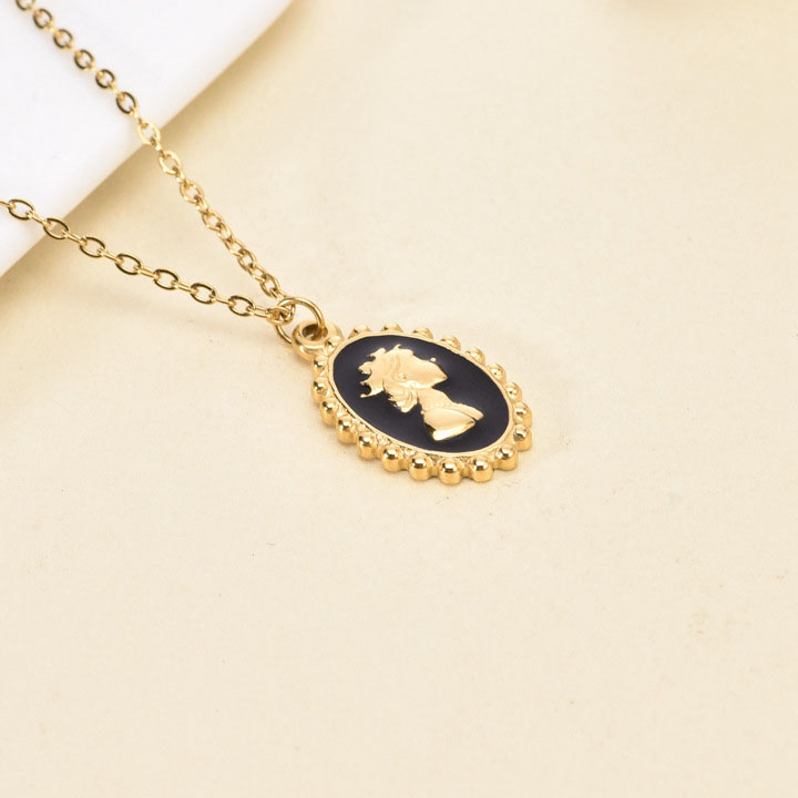 2:Collier