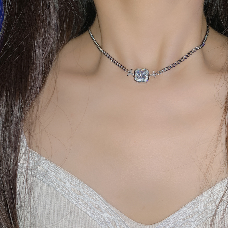 5:E necklace 16inch