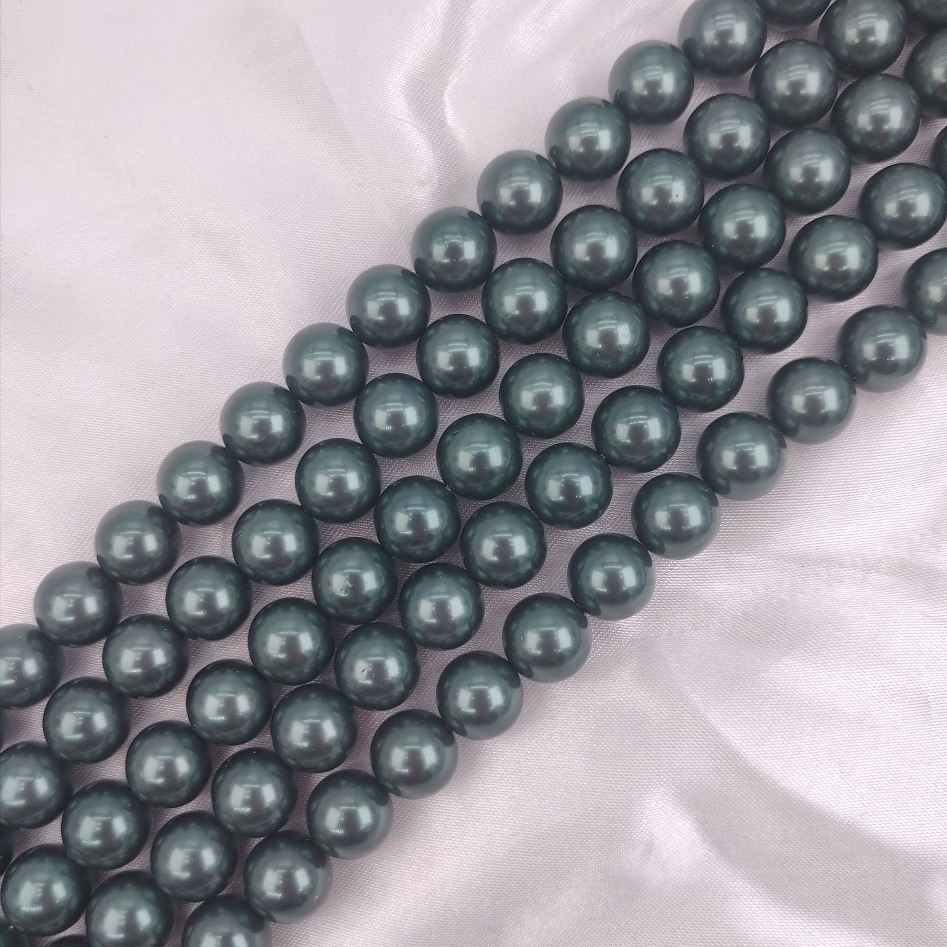 12mm about 33 PCs/Strand