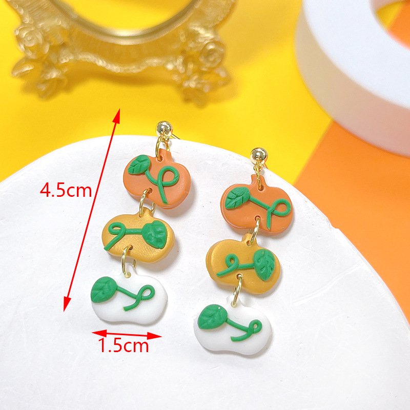 Pumpkin stud earrings