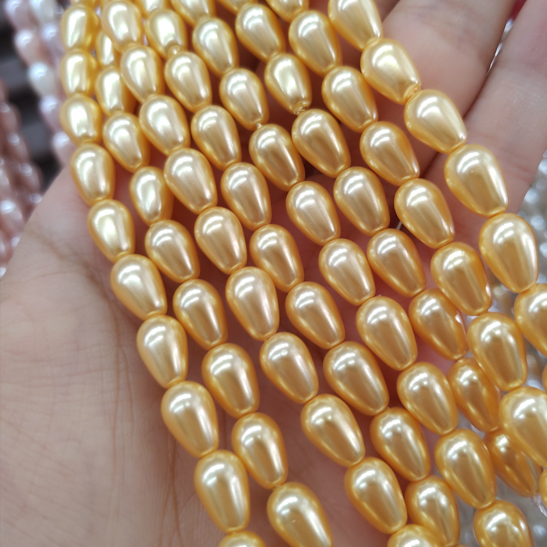 gold 6x9mm about 44 PCs/Strand