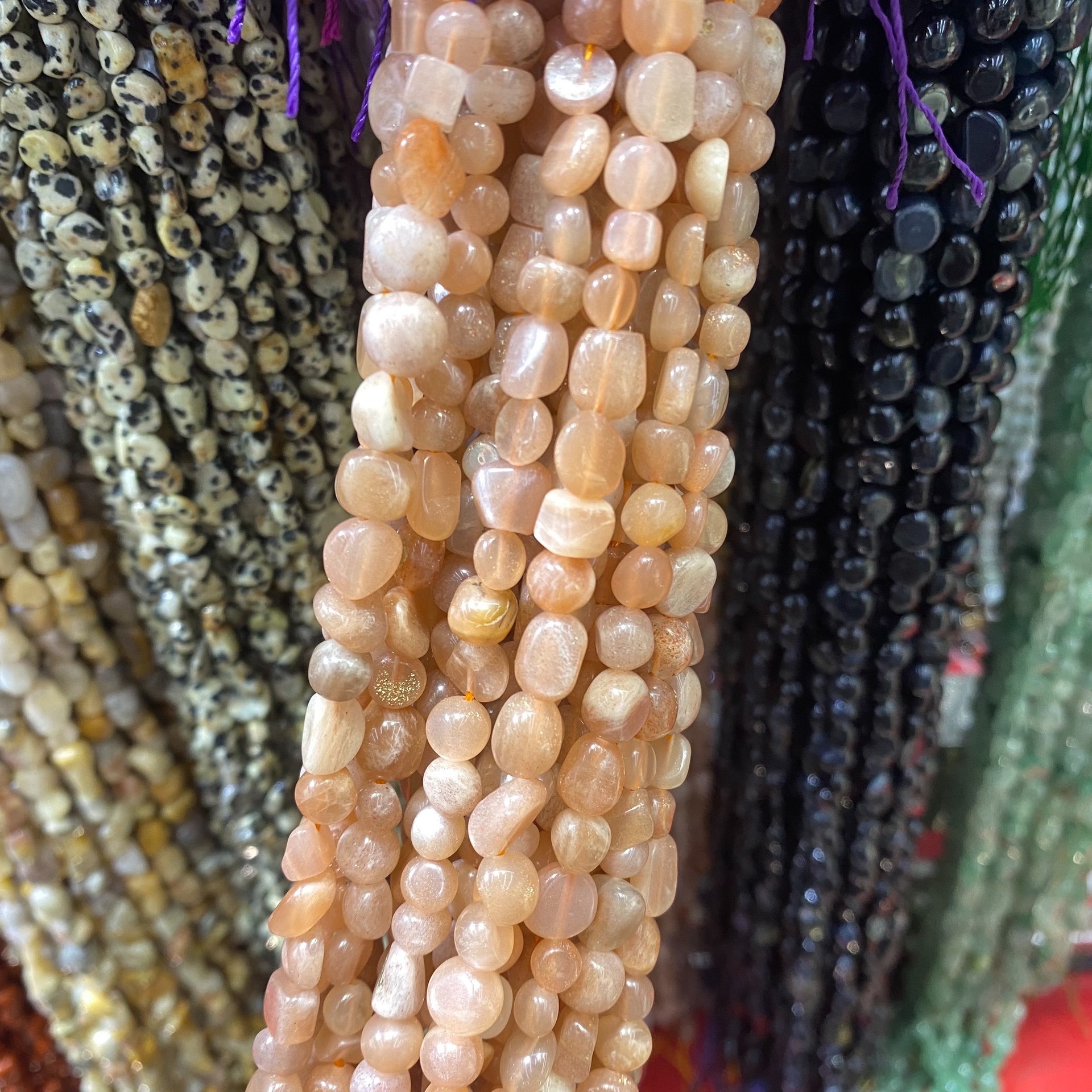 A05  Length 8mm about 50 PCs/Strand