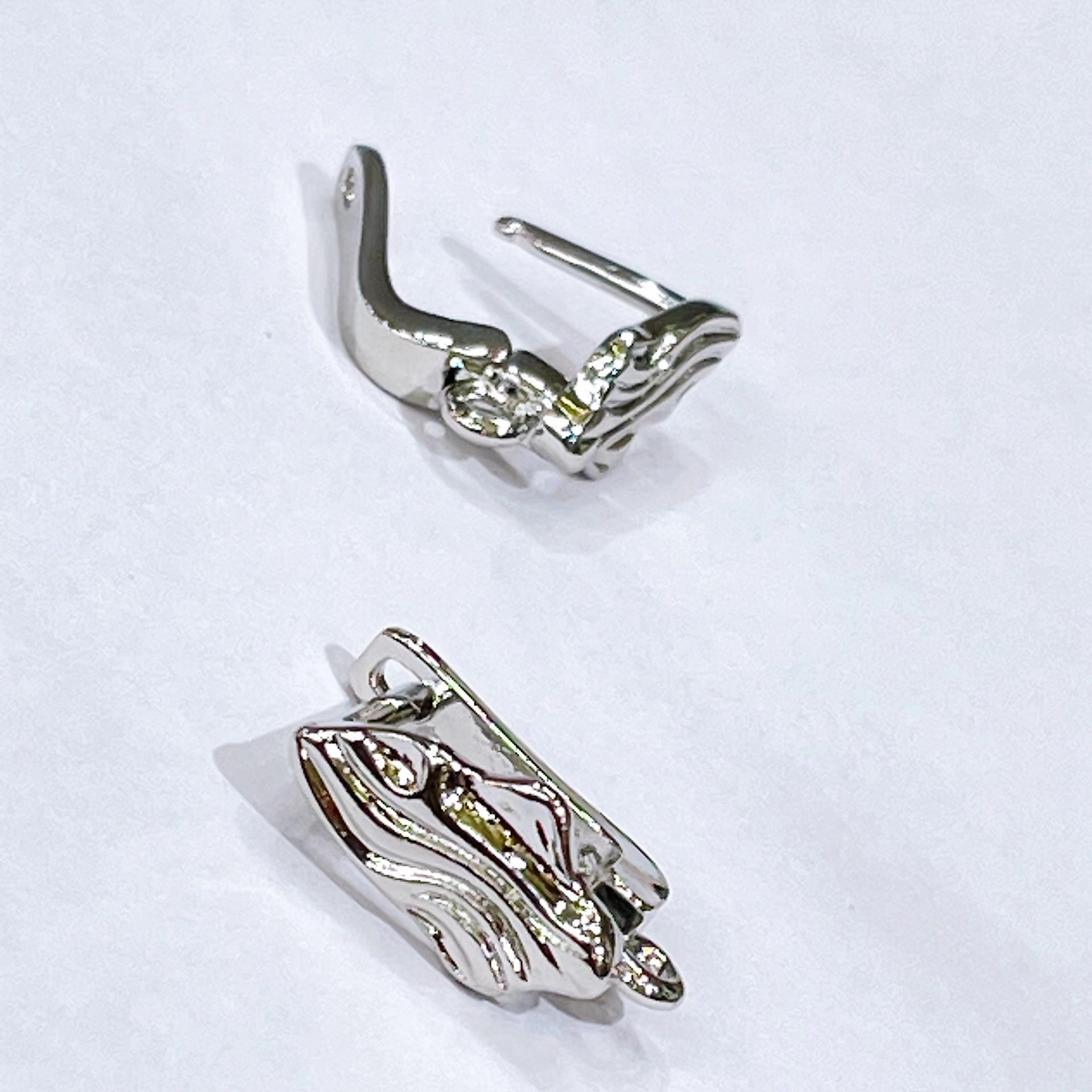 Platinum, irregular-15.7 * 7.2 * 11.2 mm