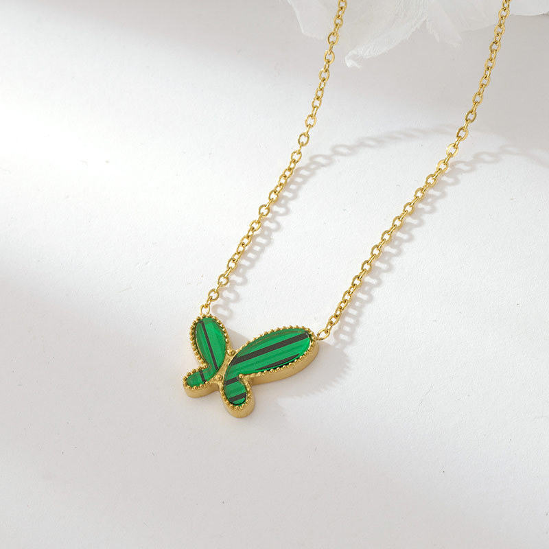 2:14K gold, green shell