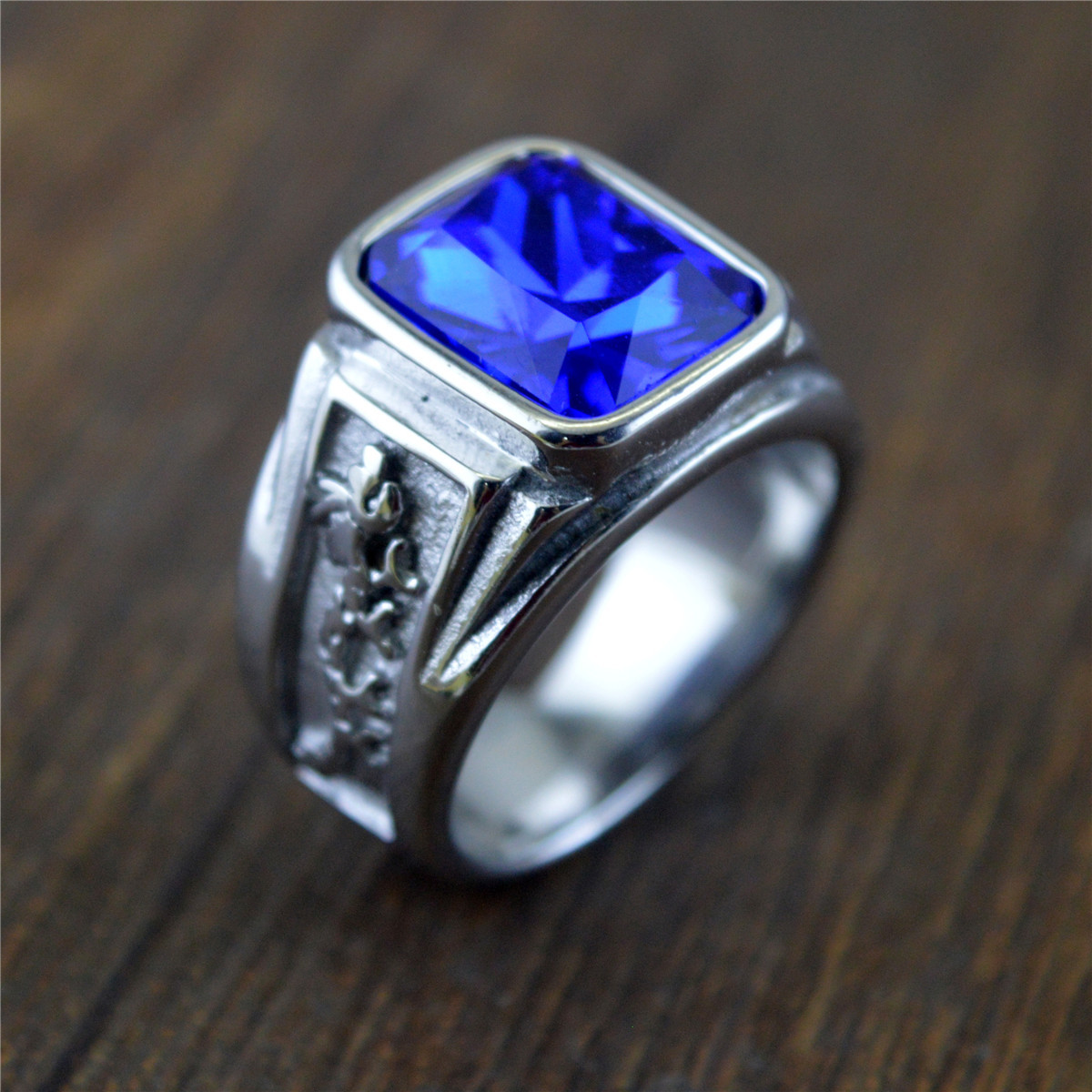 Steel blue diamond US Size #7