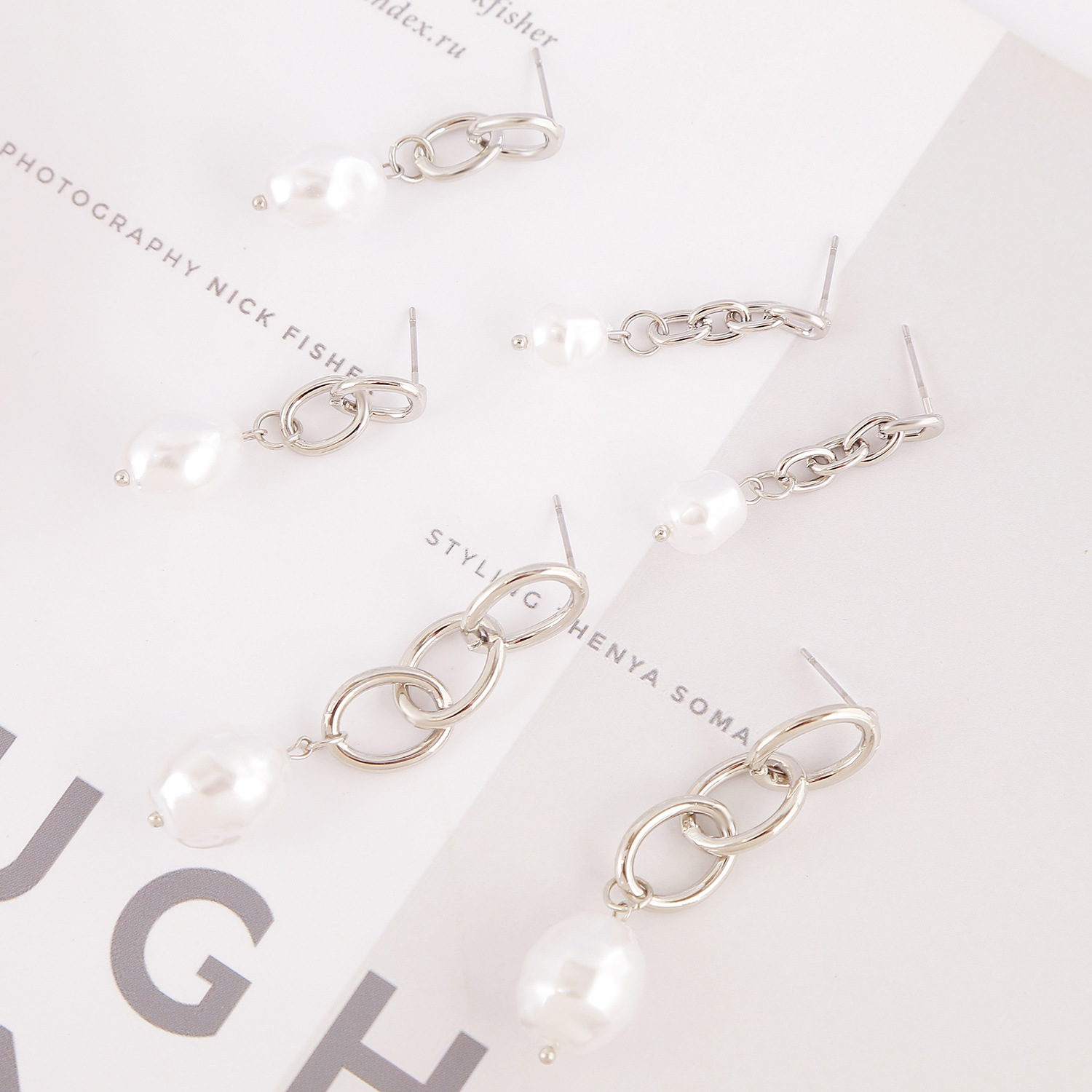 Three-piece silver chain set