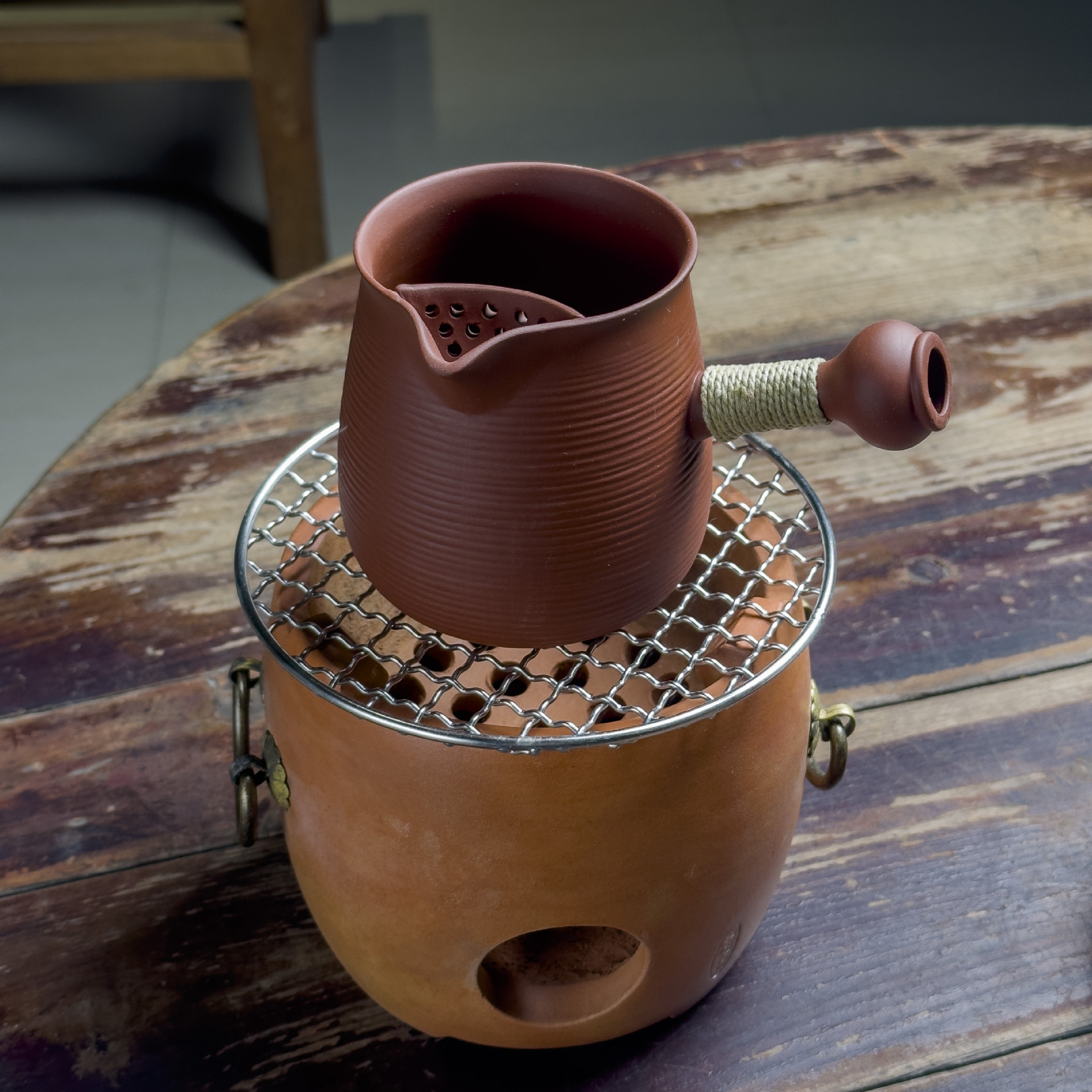 Red clay teapot   grill net   large inner Sanshan drum stove