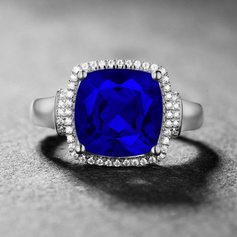 5:White gold deep blue diamond