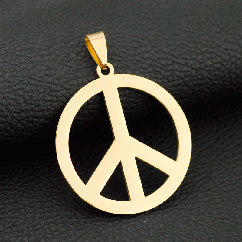 2:4.8CM gold pendant