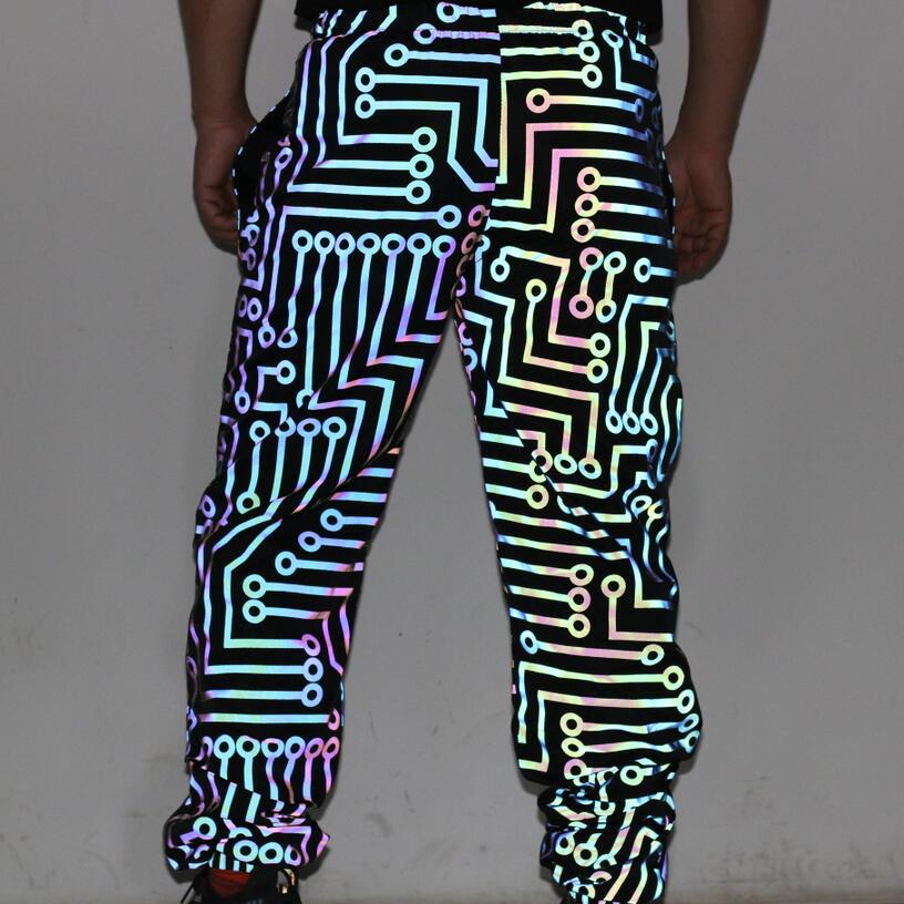 Black circuit pattern DLCK