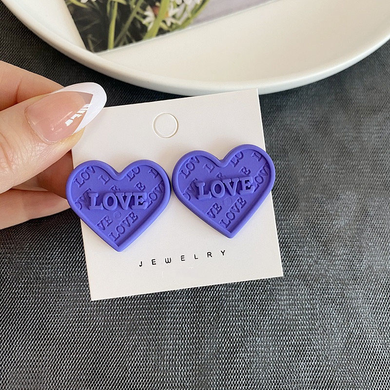 LOVE stud earrings 2.5cm