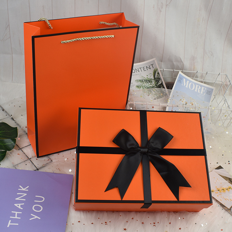 Orange dovetail   bag Square box 15*15*7CM