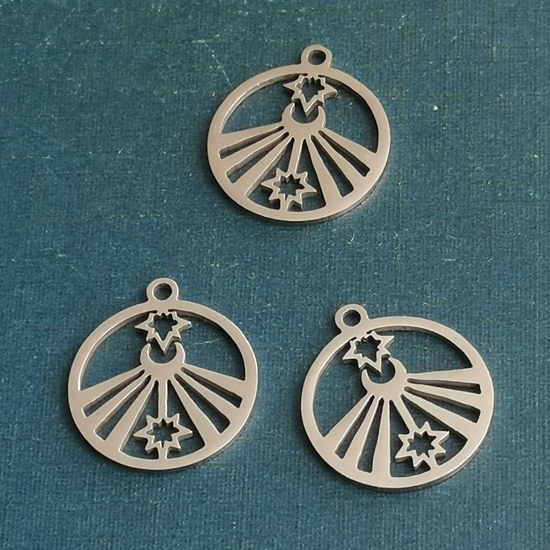 1:Silver pendant