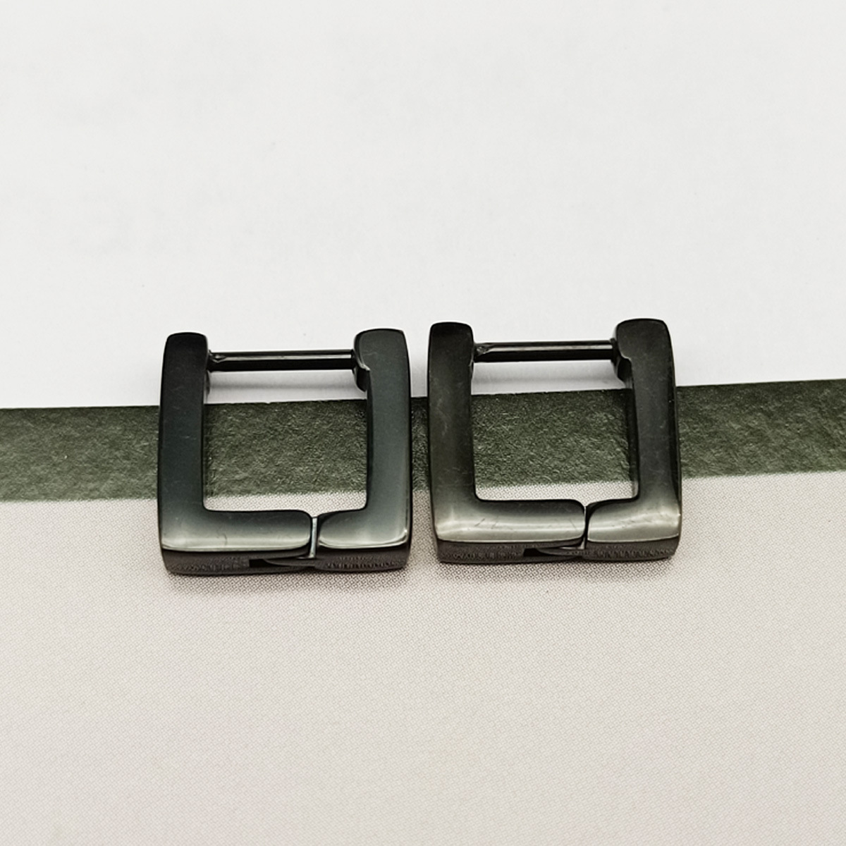 12x12mm black