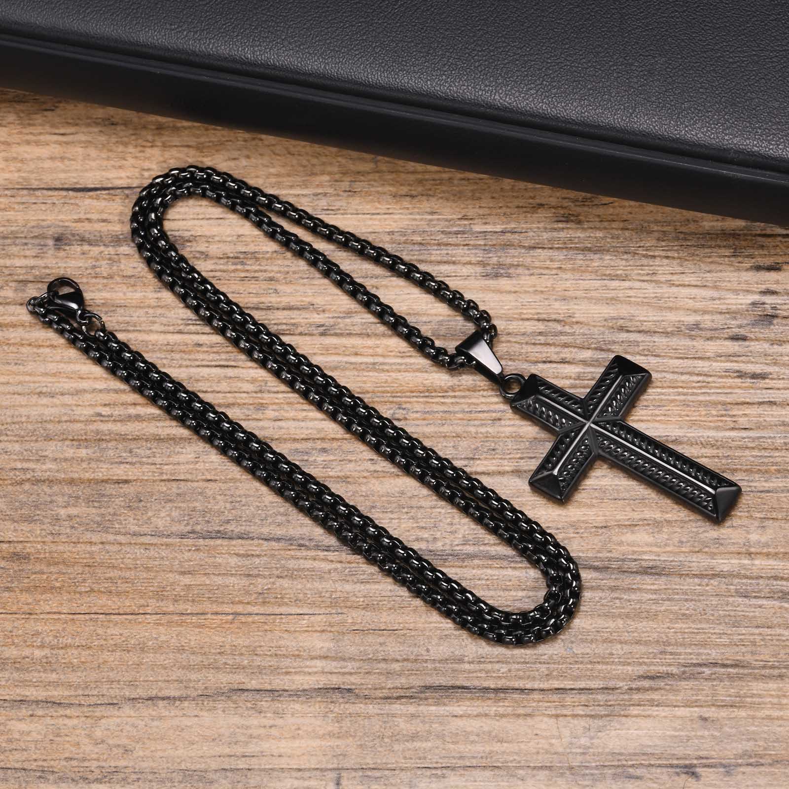 Black pendant + chain