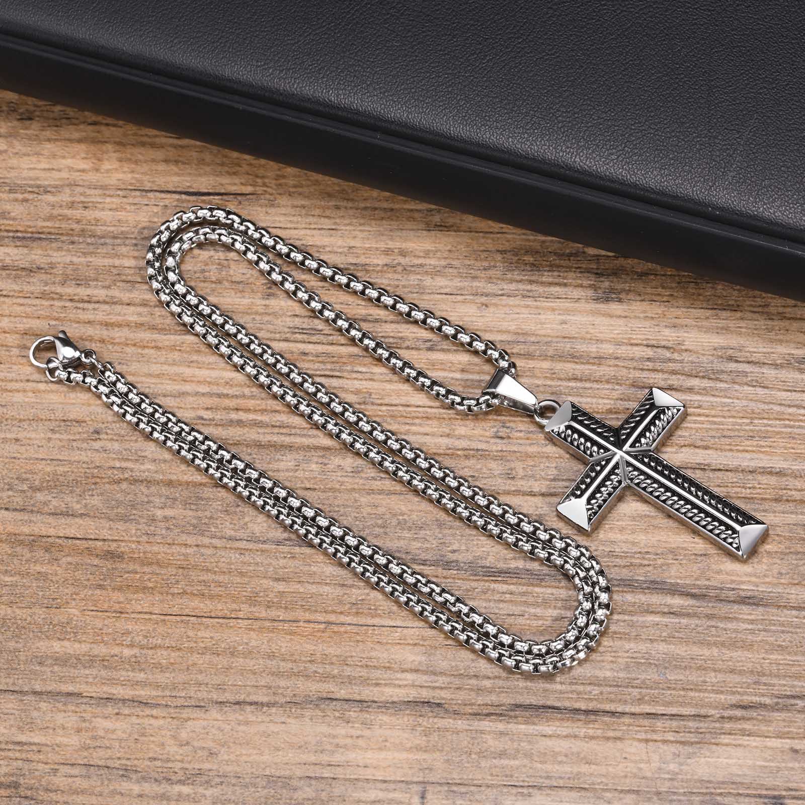 Steel pendant + chain