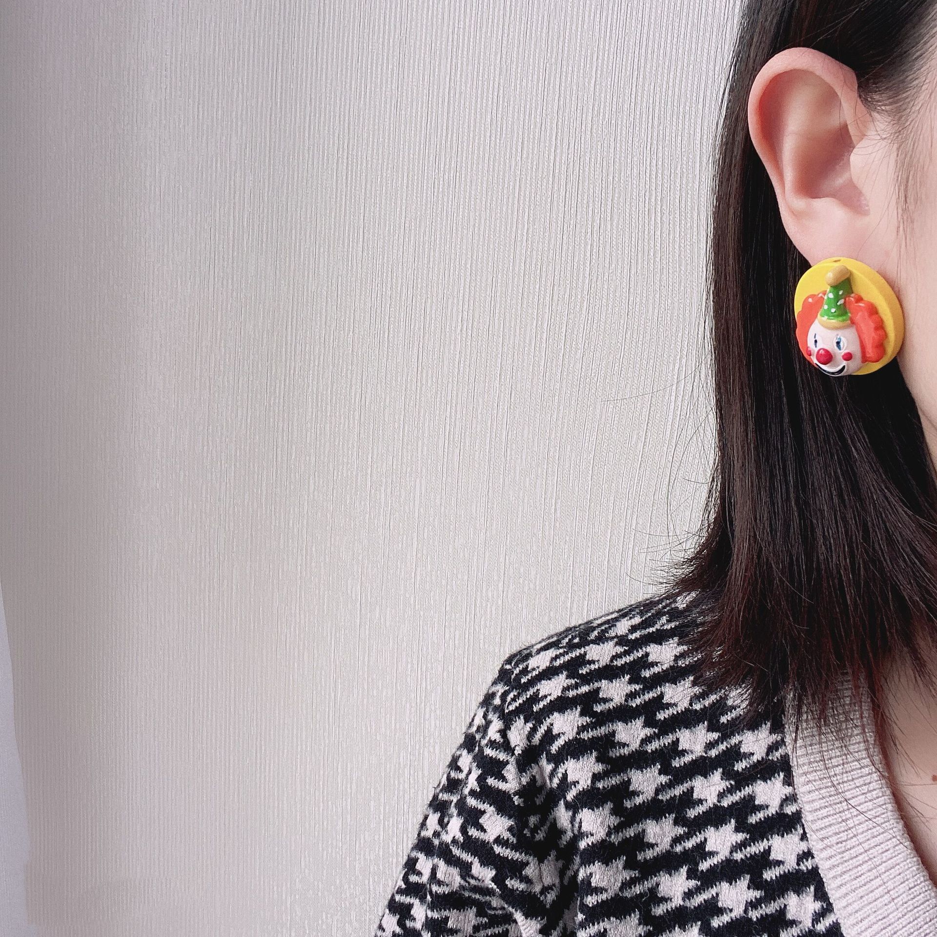 2:Yellow soft pad ear clip